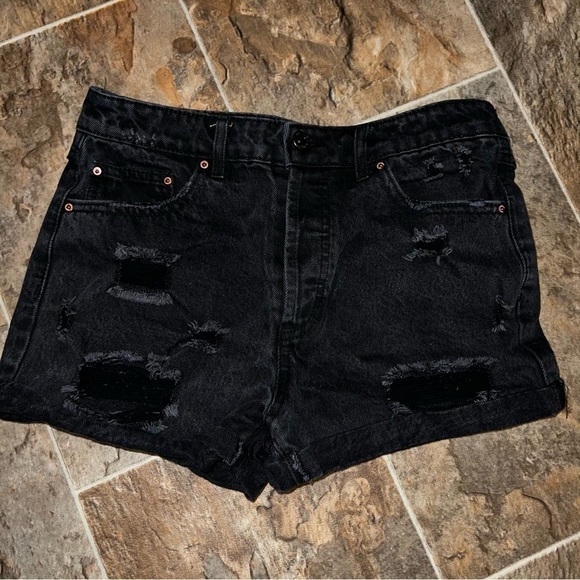 Forever 21 Distressed Black Denim Shorts Size 26 - Picture 1 of 7